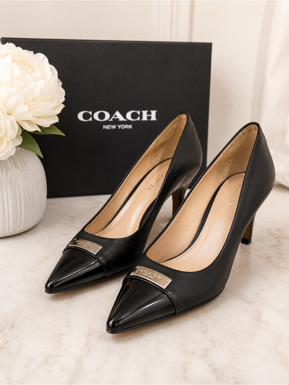 Coach Zan Black/Black Pointed Cap Toe Pumps Size 9.5